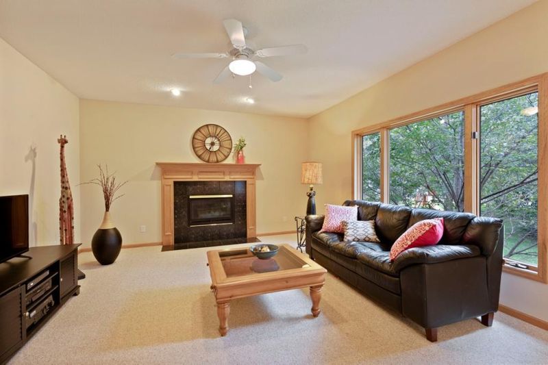3809 N Ridge Dr, Eagan, MN 55123