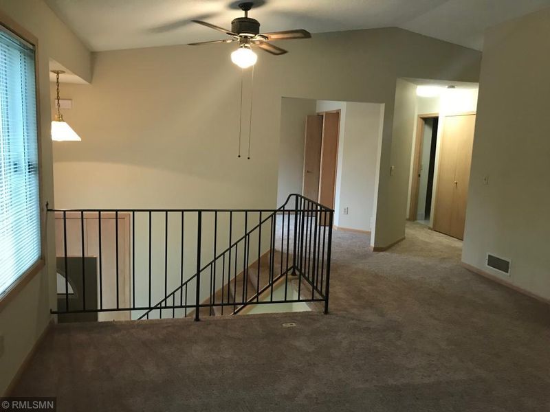 5634 Pompano Dr, Minnetonka, MN 55343