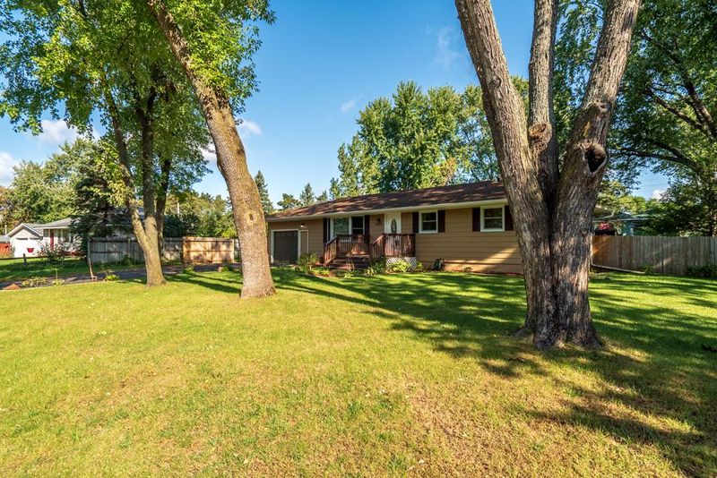 12160 Noon Dr, Dayton, MN 55327