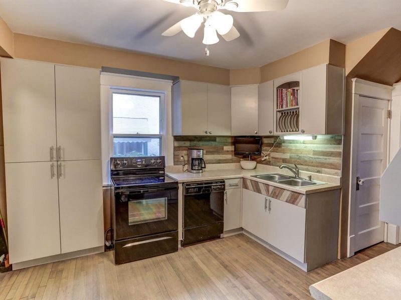 3816 Stevens Ave, Minneapolis, MN 55409
