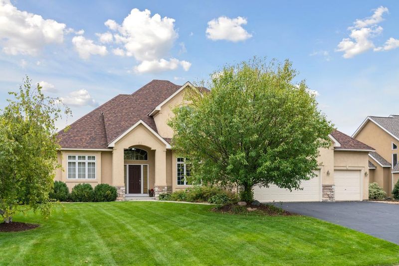 2845 Fox Rn NW, Prior Lake, MN 55372