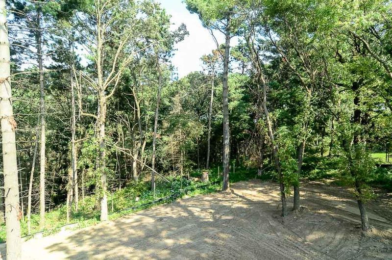921 Riverview Ln, Belle Plaine, MN 56011
