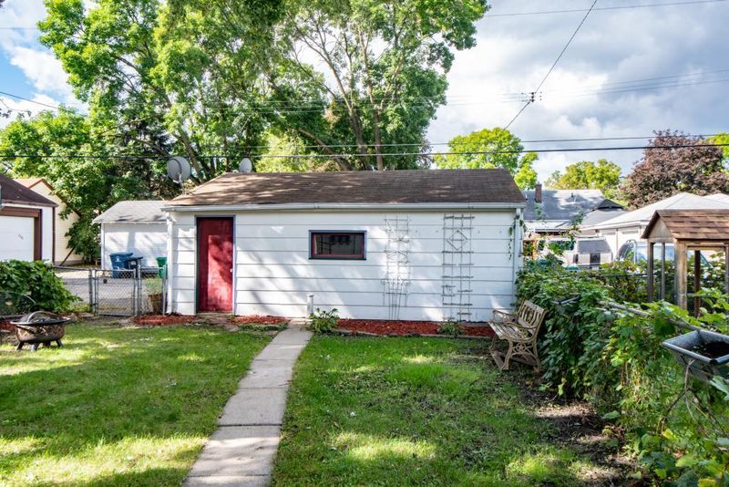 3340 36th Ave S, Minneapolis, MN 55406