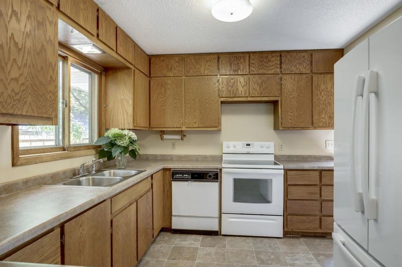 15835 Tulip St NW, Andover, MN 55304