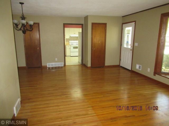 2213 Pine St, Hastings, MN 55033