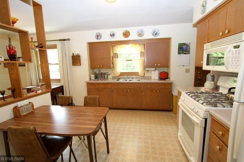 9524 Portland Ave S, Bloomington, MN 55420