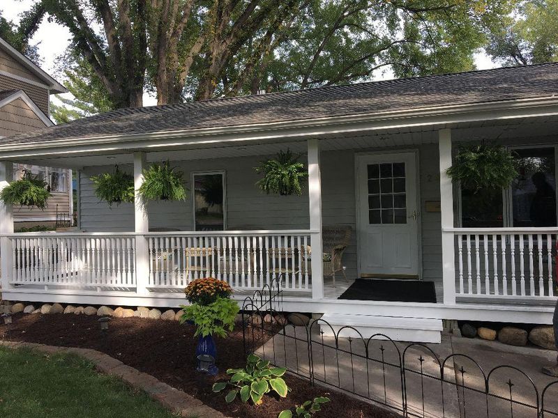 241 20th Ave N, Hopkins, MN 55343