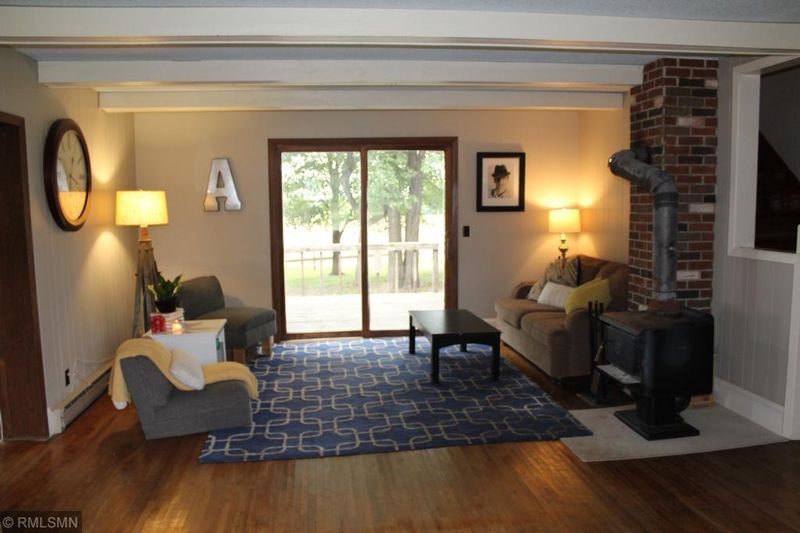 72681 220th St, Dassel, MN 55325