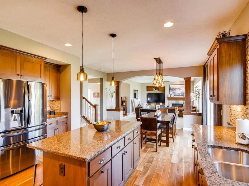 7718 61st St S, Cottage Grove, MN 55016