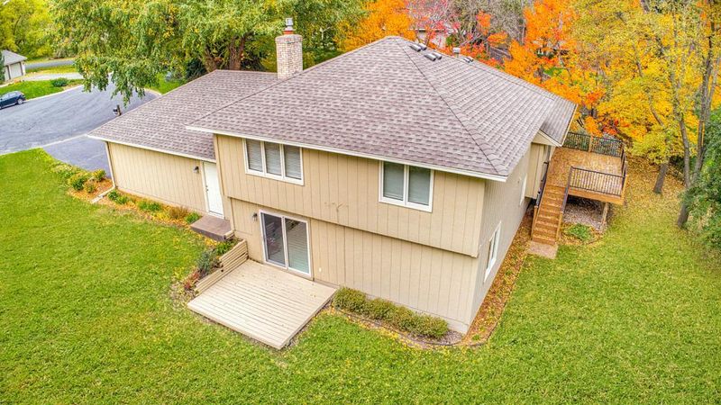 14885 Tealwood Ct, Eden Prairie, MN 55347