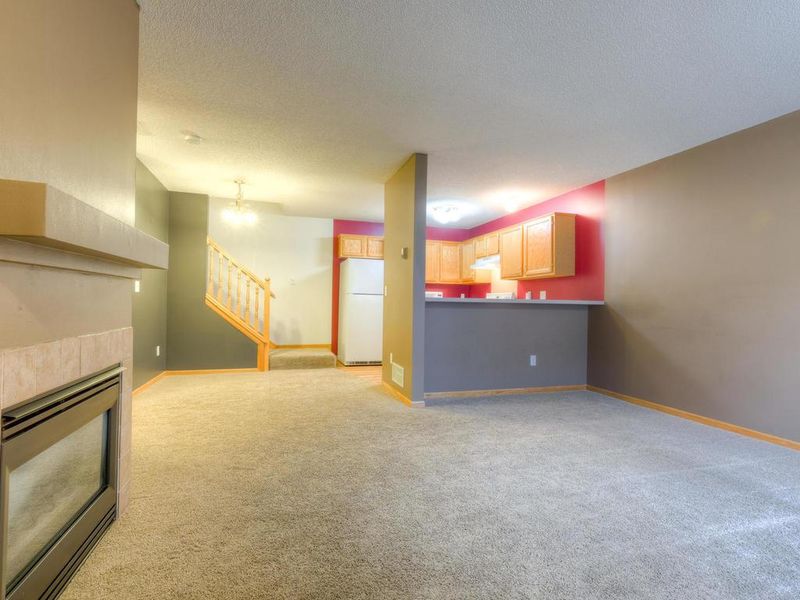 461 Aqua Cir, Lino Lakes, MN 55014