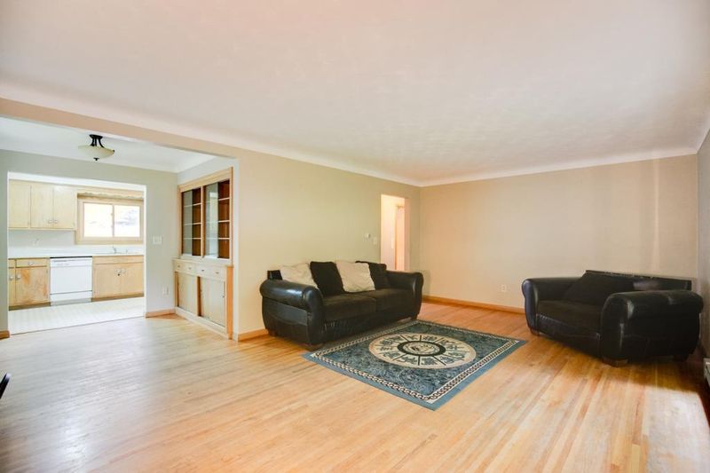 223 18th Ave S, South Saint Paul, MN 55075