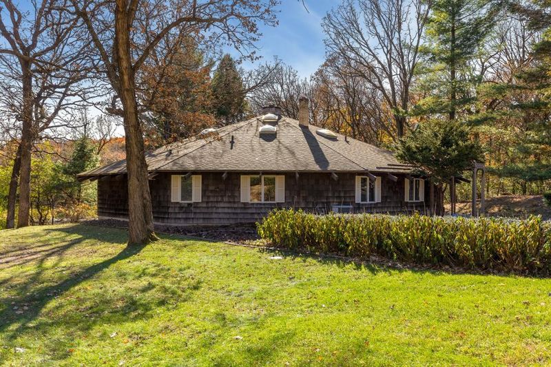 9953 Jamaca Ct N, White Bear Lake, MN 55115