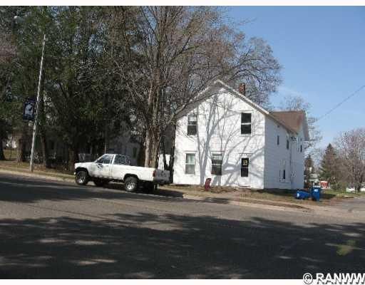 317 S Pine St, Grantsburg, WI 54840