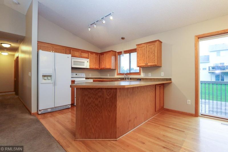 521 12th Ave NE, Lonsdale, MN 55046