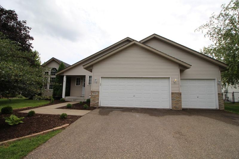 9145 Cambridge Ave, Brooklyn Park, MN 55443