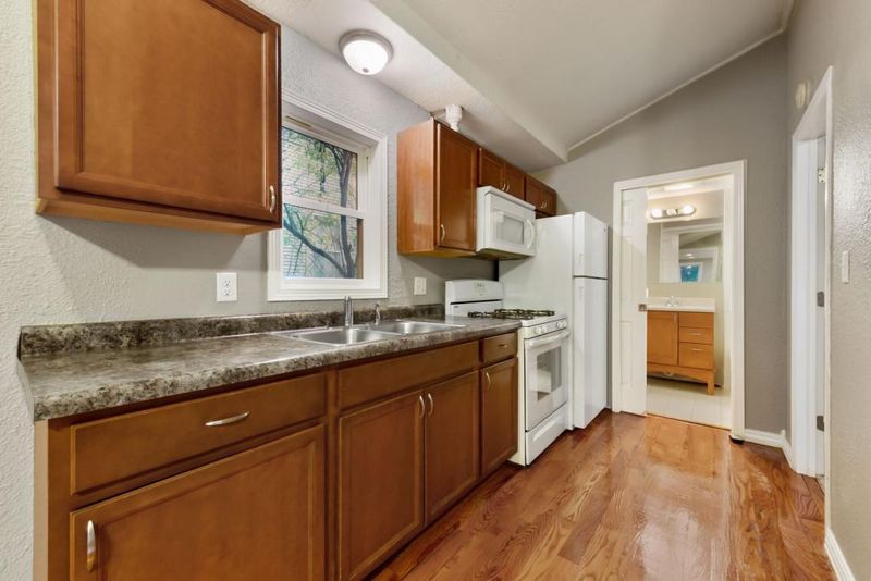1741 Edgerton St, Maplewood, MN 55117