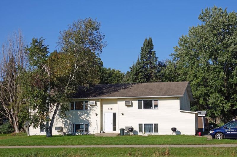 805 S Wasson Ln, River Falls, WI 54022