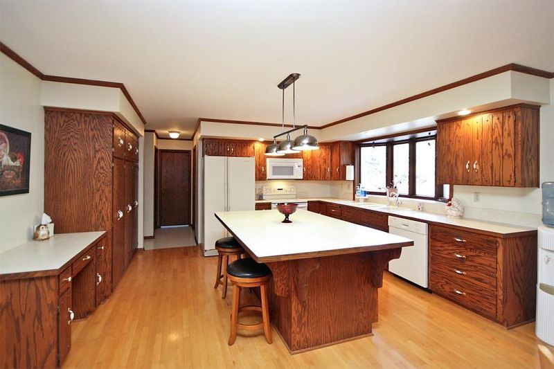 21862 190th St, Hutchinson, MN 55350