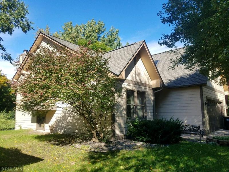 9822 Magnolia St NW, Coon Rapids, MN 55433