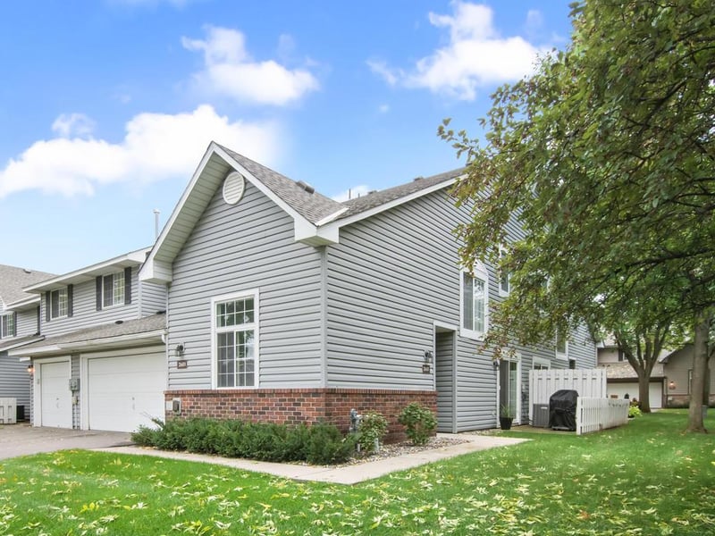 2601 Concord Way, Eagan, MN 55120