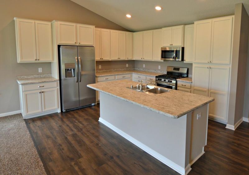 10727 Sumter Ave N, Brooklyn Park, MN 55445