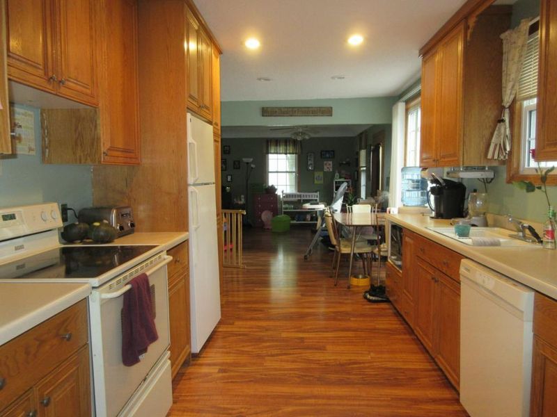 8748 Main Ave, Clear Lake, MN 55319