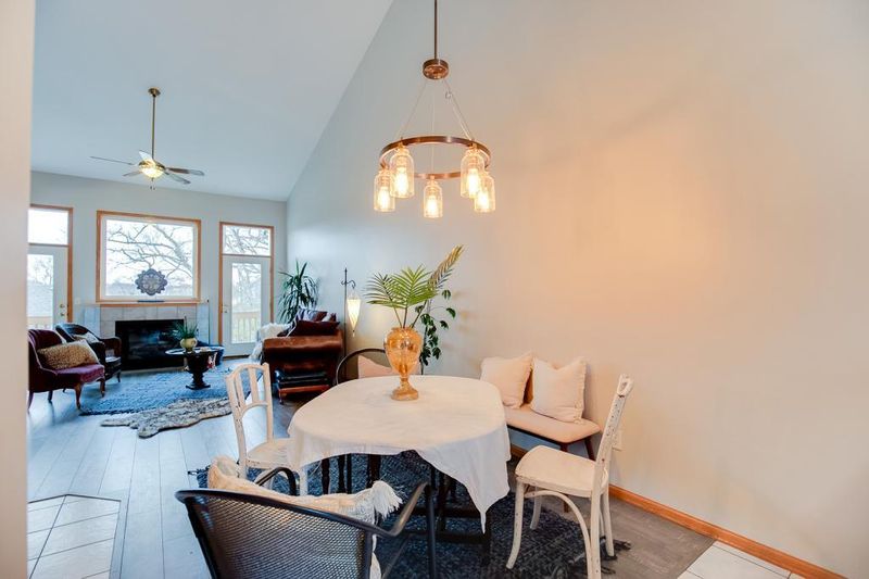 1326 Mcandrews Rd E #42, Burnsville, MN 55337