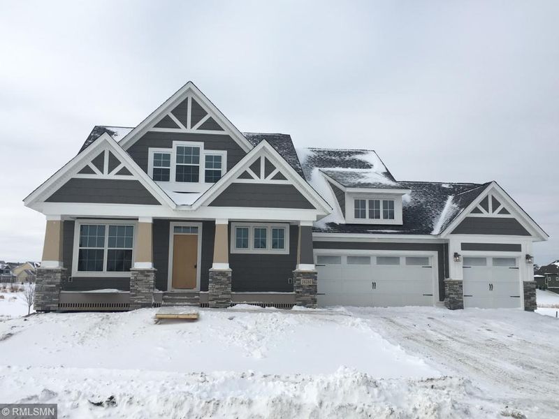 16593 Duluth Trl, Lakeville, MN 55044