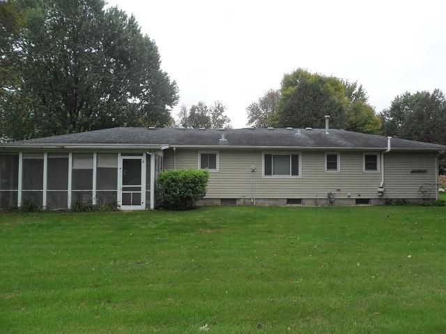 229 Inner Dr, Le Sueur, MN 56058