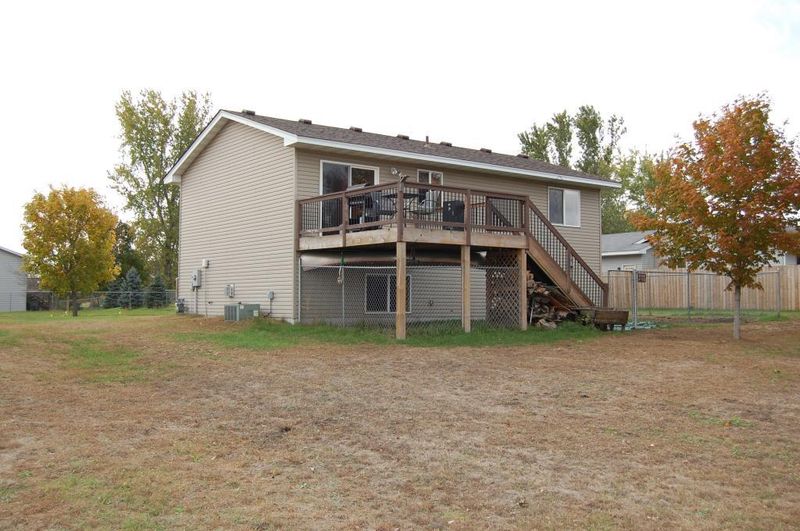 518 Birch St SW, Isanti, MN 55040