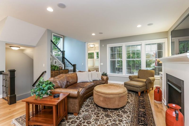 2153 Jefferson Ave, Saint Paul, MN 55105