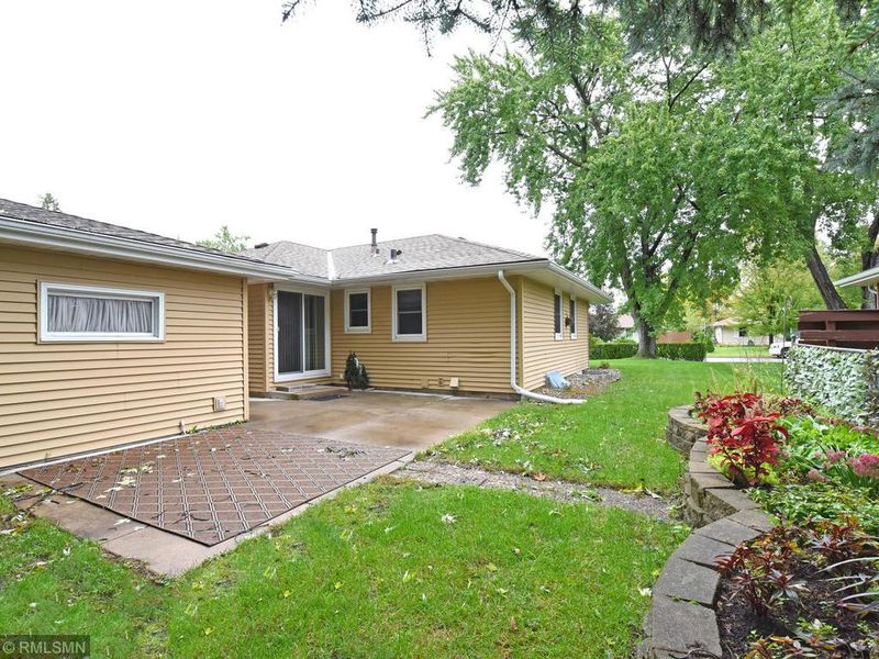 9000 15th Ave S, Bloomington, MN 55425