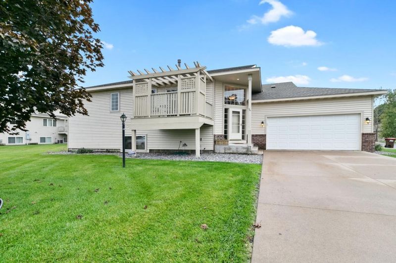 34 Mullan Dr, Saint Paul Park, MN 55071