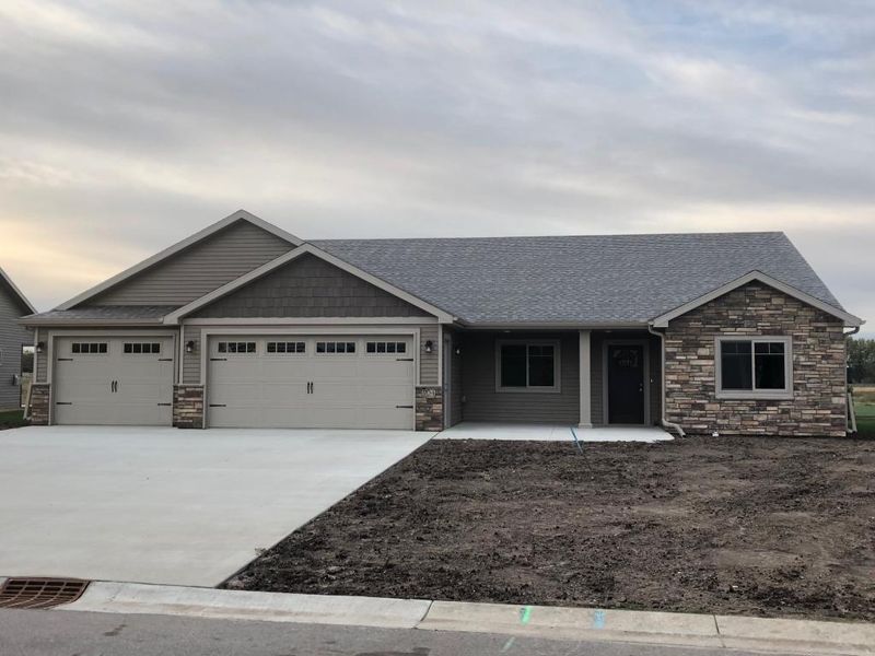 1704 River Links Dr, Cold Spring, MN 56320