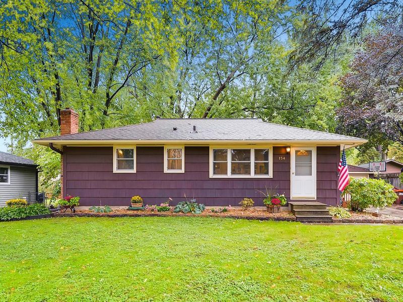 154 Gresham Ave N, Oakdale, MN 55128