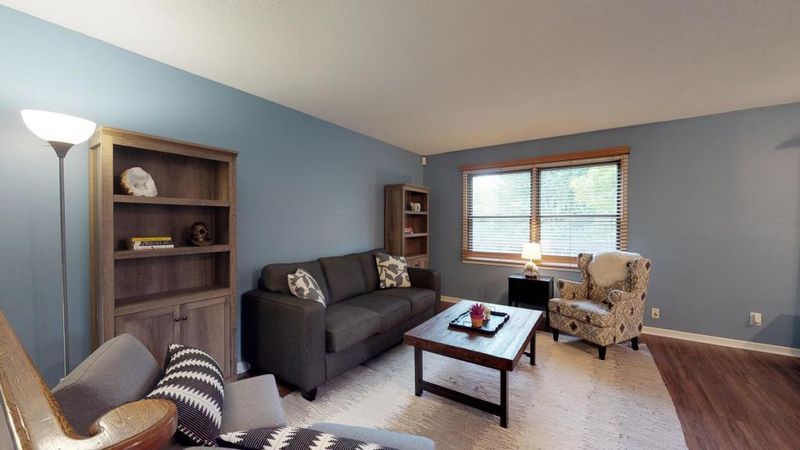 1724 Ridgewood Ave, White Bear Lake, MN 55110