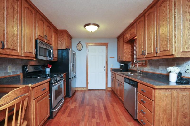 6157 132nd Way, Apple Valley, MN 55124