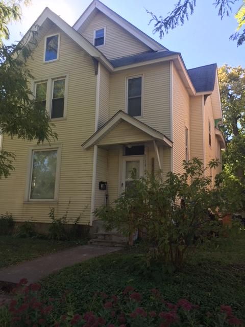 1420 6th St SE, Minneapolis, MN 55414