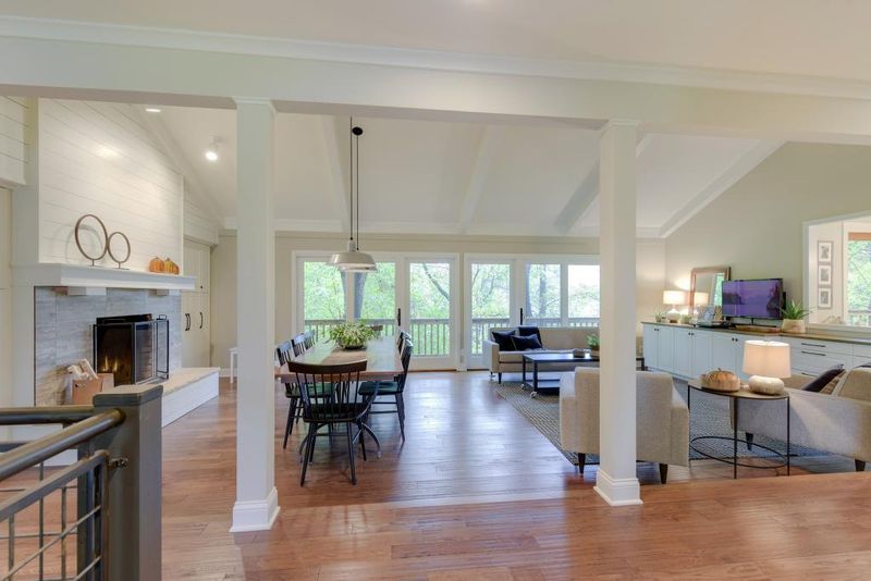 14572 Durham Rd, Minnetonka, MN 55345