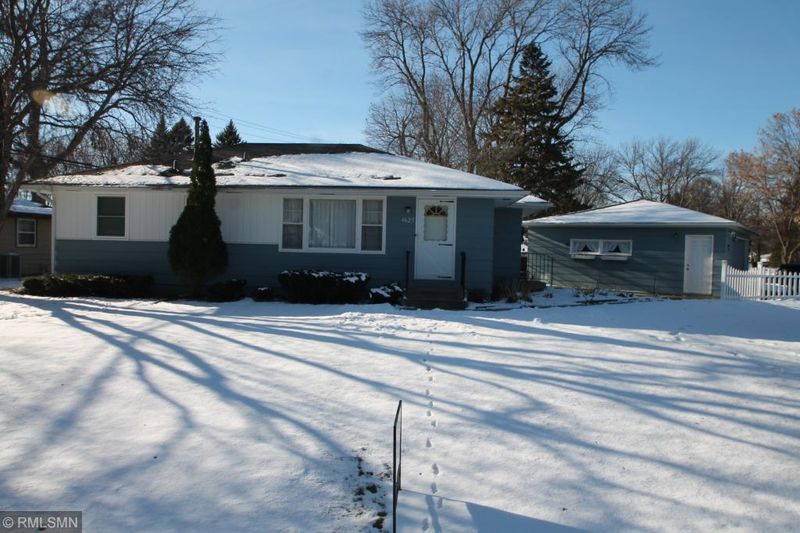 4625 Del Dr N, New Hope, MN 55428
