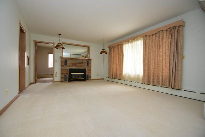 208 Congdon Ave, Coleraine, MN 55722