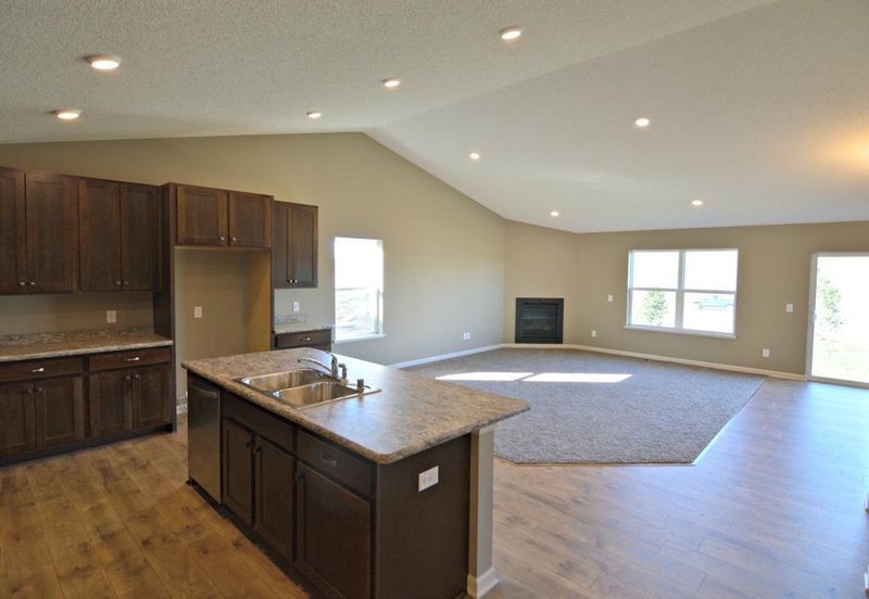 19062 Ivanhoe Dr NW, Elk River, MN 55330