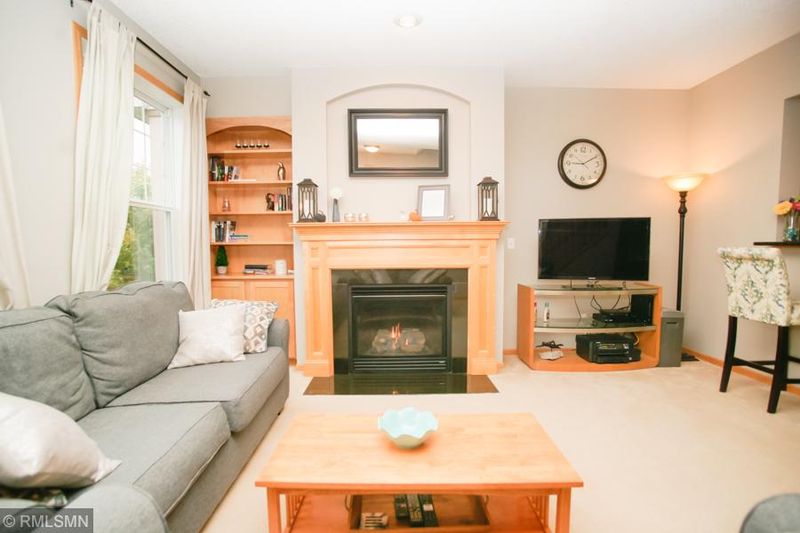 1956 Siefert St, Chaska, MN 55318