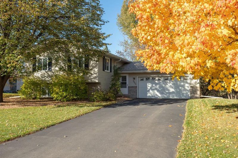 7551 Upper 167th St W, Lakeville, MN 55044