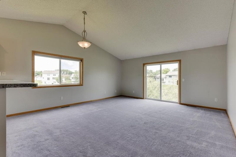 1320 Evergreen Pl, Mayer, MN 55360