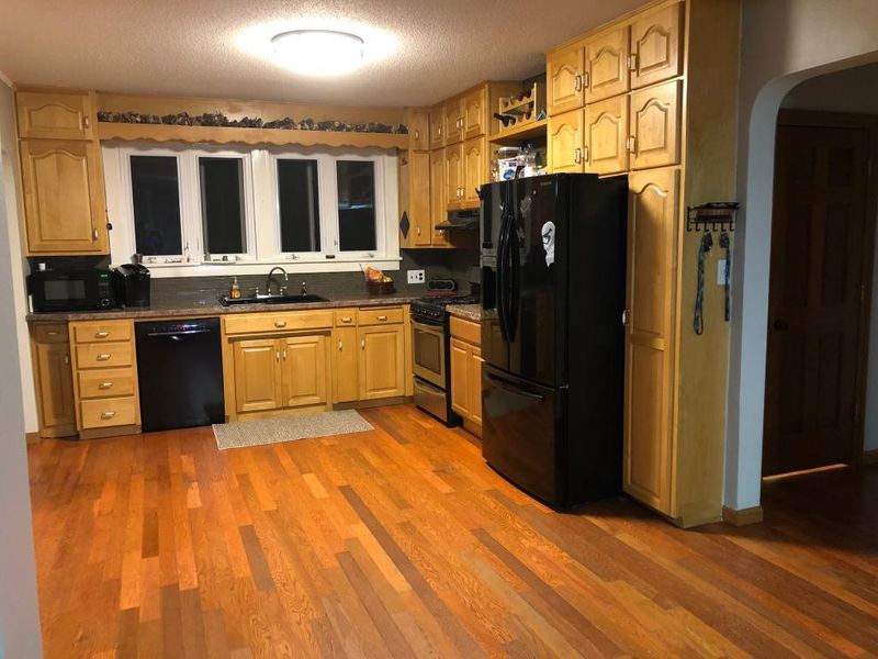 300 5th Ave SE, Waseca, MN 56093