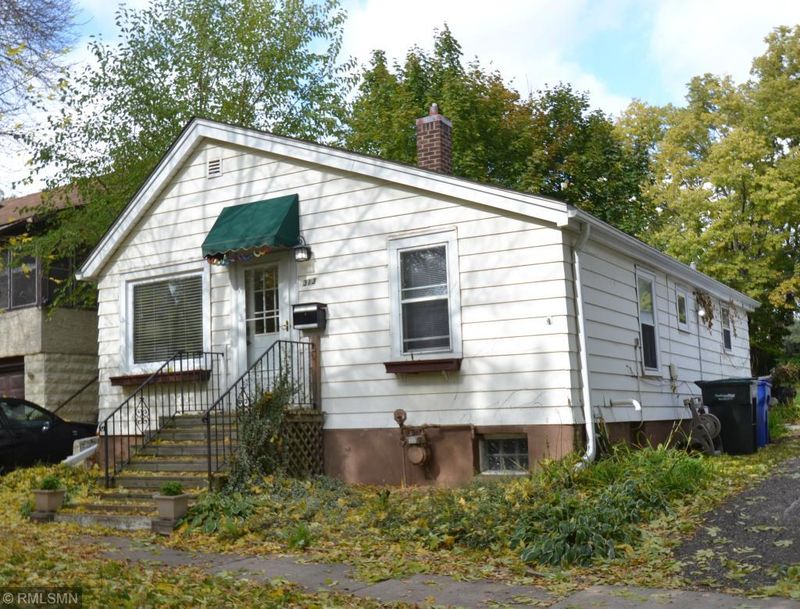 313 Goodhue St, Saint Paul, MN 55102
