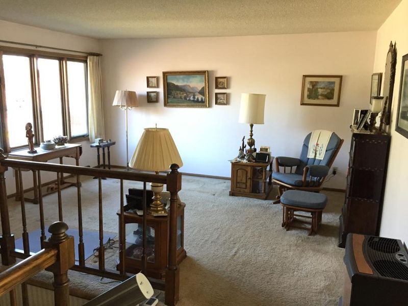 12082 Butternut St NW, Coon Rapids, MN 55448