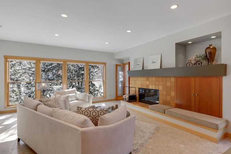 15021 Cherry Ln, Minnetonka, MN 55345